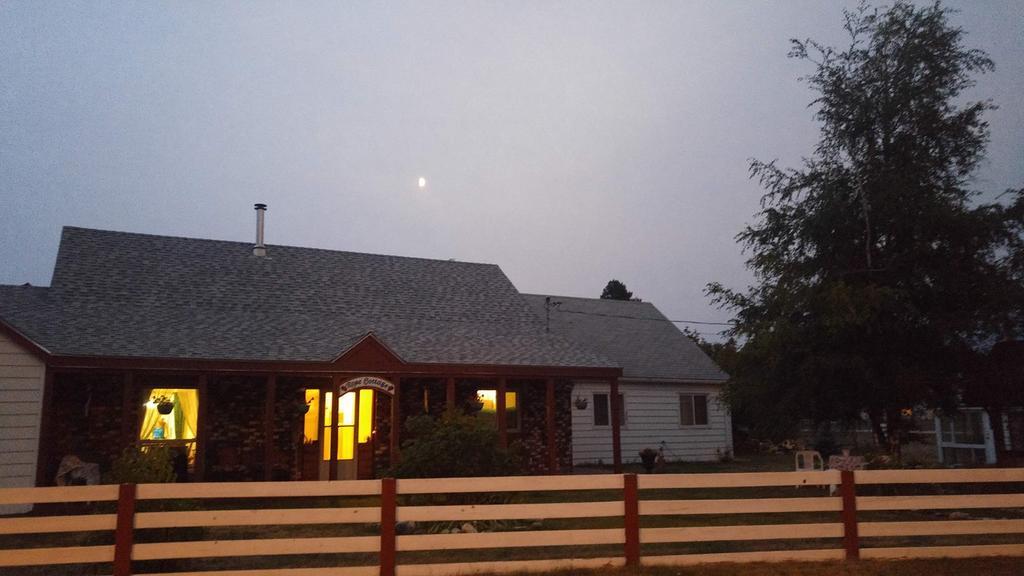 Rose Cottage Bed & Breakfast Valemount Zewnętrze zdjęcie